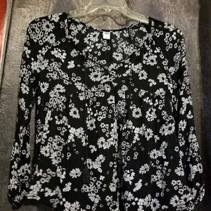 Old navy black and white peasant top